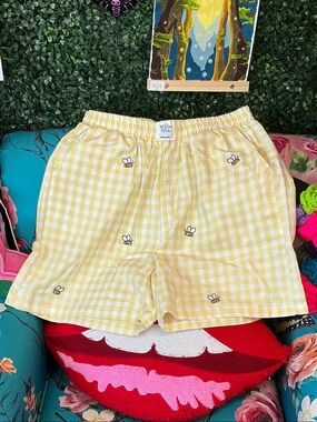 Winnie the Pooh Women's High-Waist Yellow Gingham Shorts